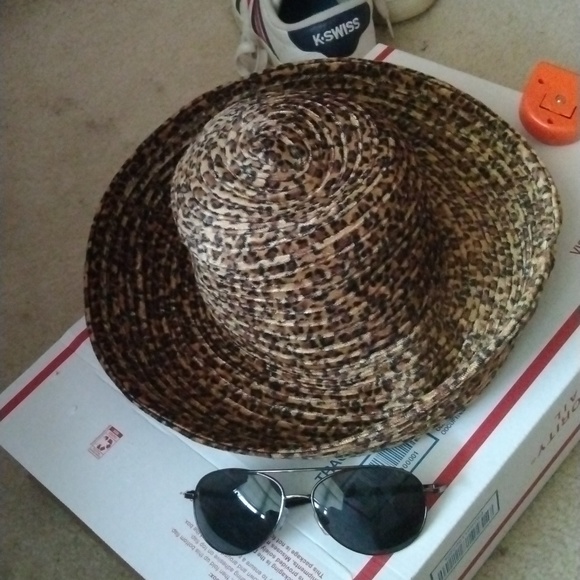 Scala leopard velvet(winter,spring, fall) print ha - Picture 9 of 11